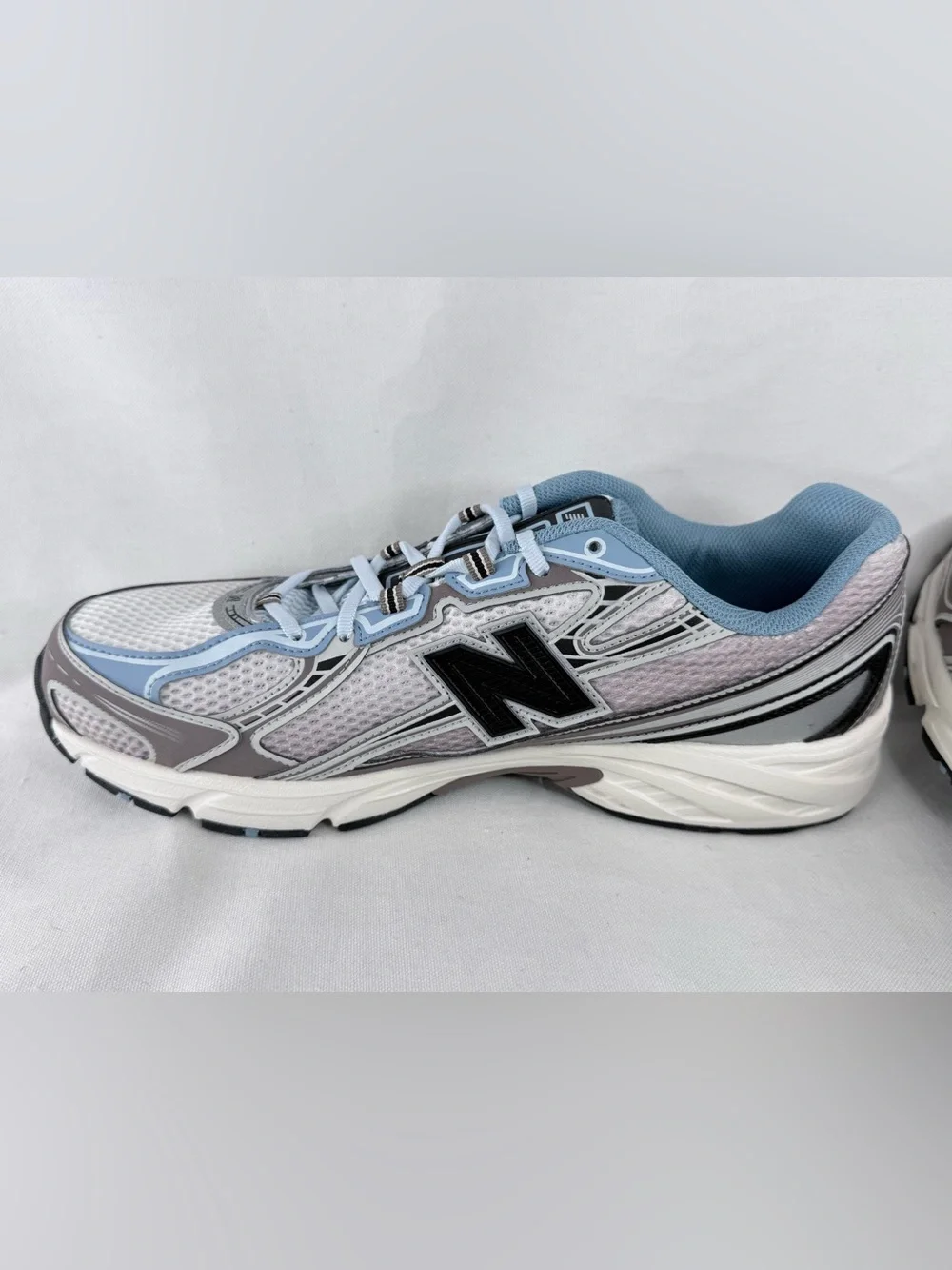 New Balance 740 MEN’s 13 Athletic Sneakers in Light Blue and White